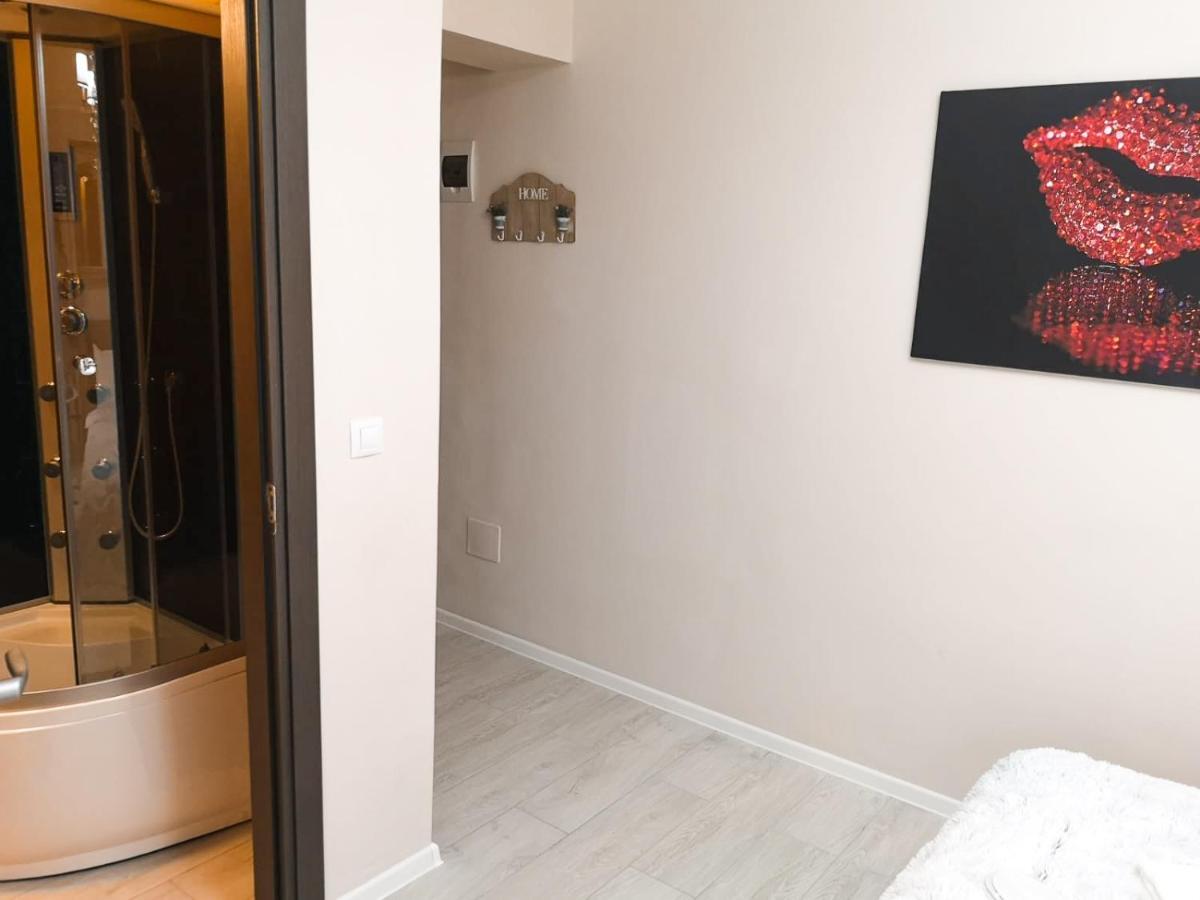 Yns Rooms Iasi Eksteriør bilde